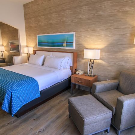 Holiday Inn Express Hotel & Suites Farmington, An Ihg Hotel Buitenkant foto