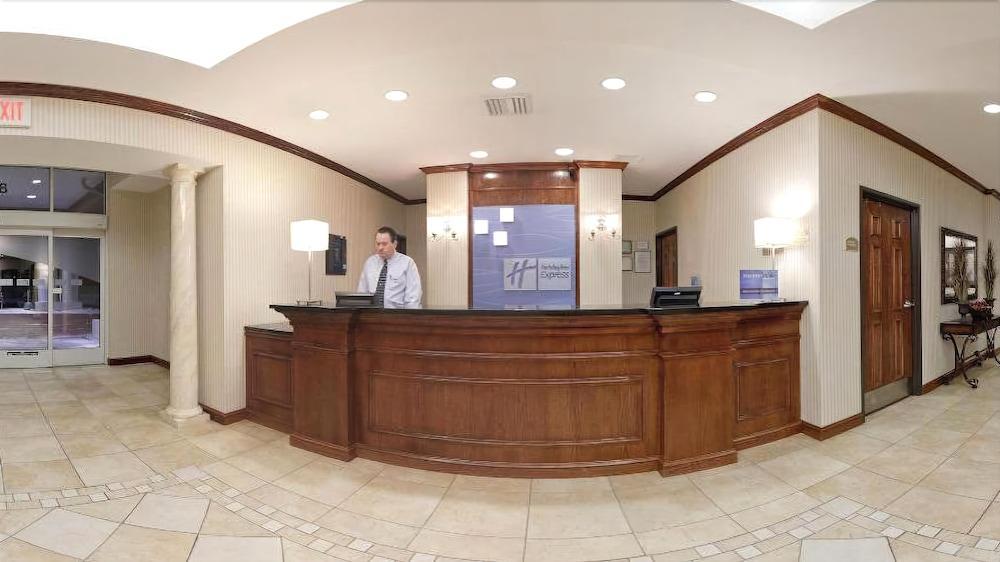 Holiday Inn Express Hotel & Suites Farmington, An Ihg Hotel Buitenkant foto