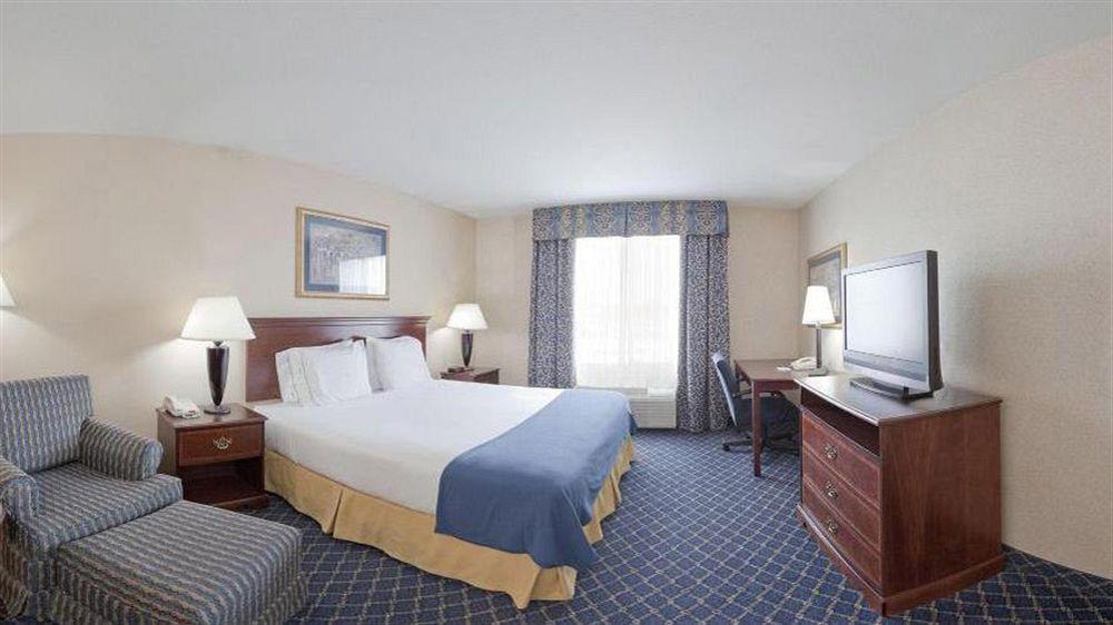 Holiday Inn Express Hotel & Suites Farmington, An Ihg Hotel Buitenkant foto