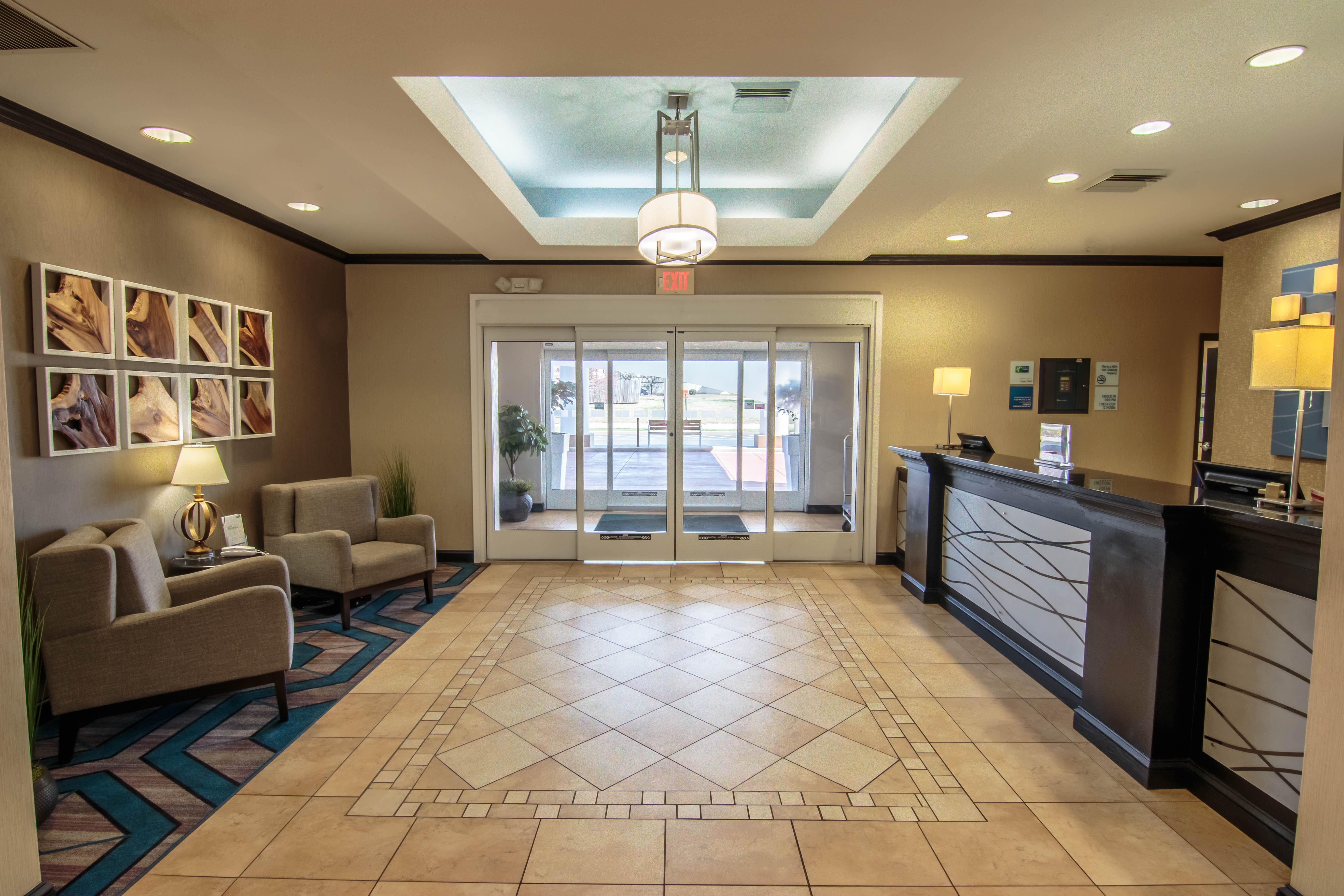 Holiday Inn Express Hotel & Suites Farmington, An Ihg Hotel Buitenkant foto