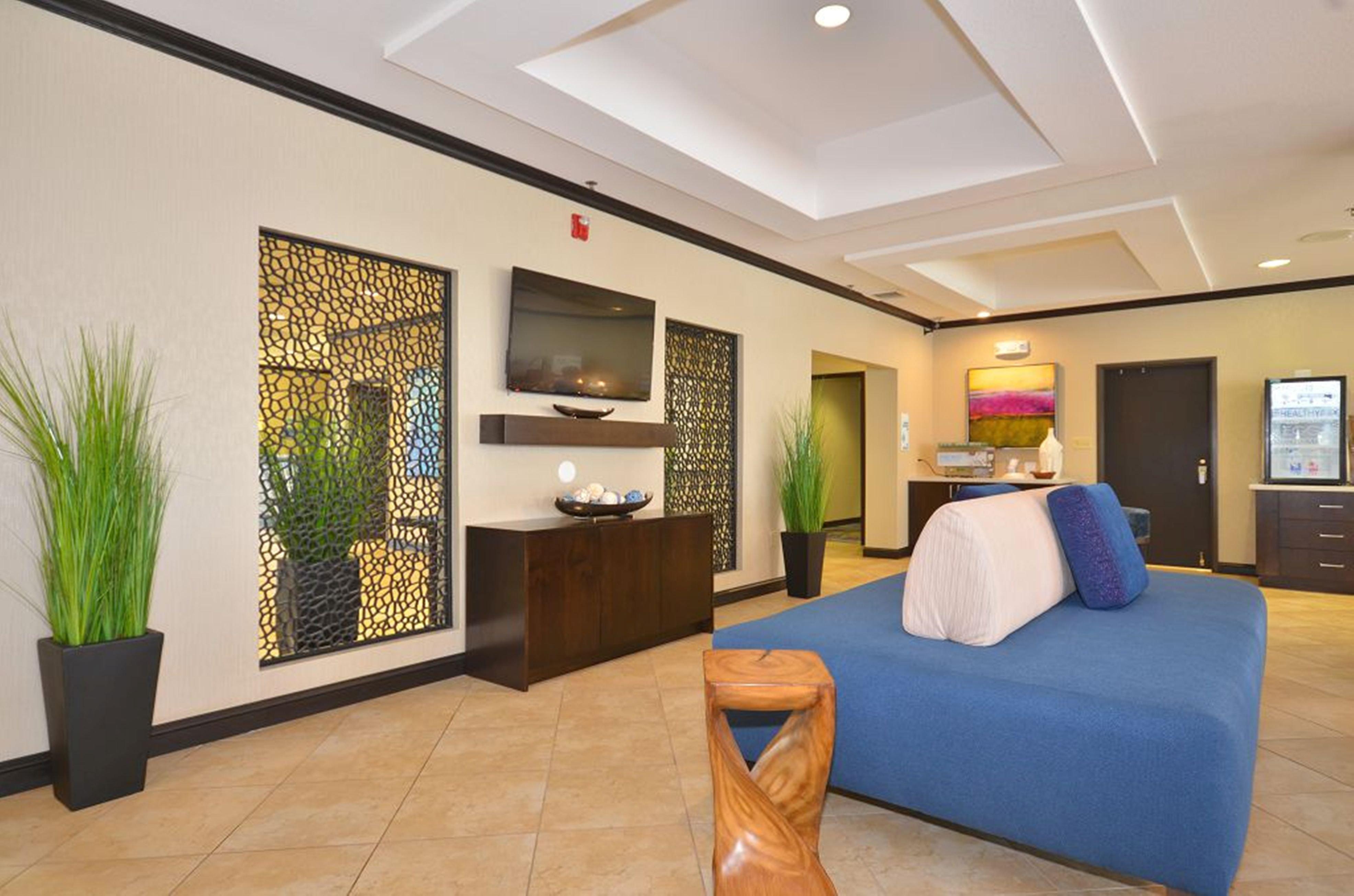 Holiday Inn Express Hotel & Suites Farmington, An Ihg Hotel Buitenkant foto