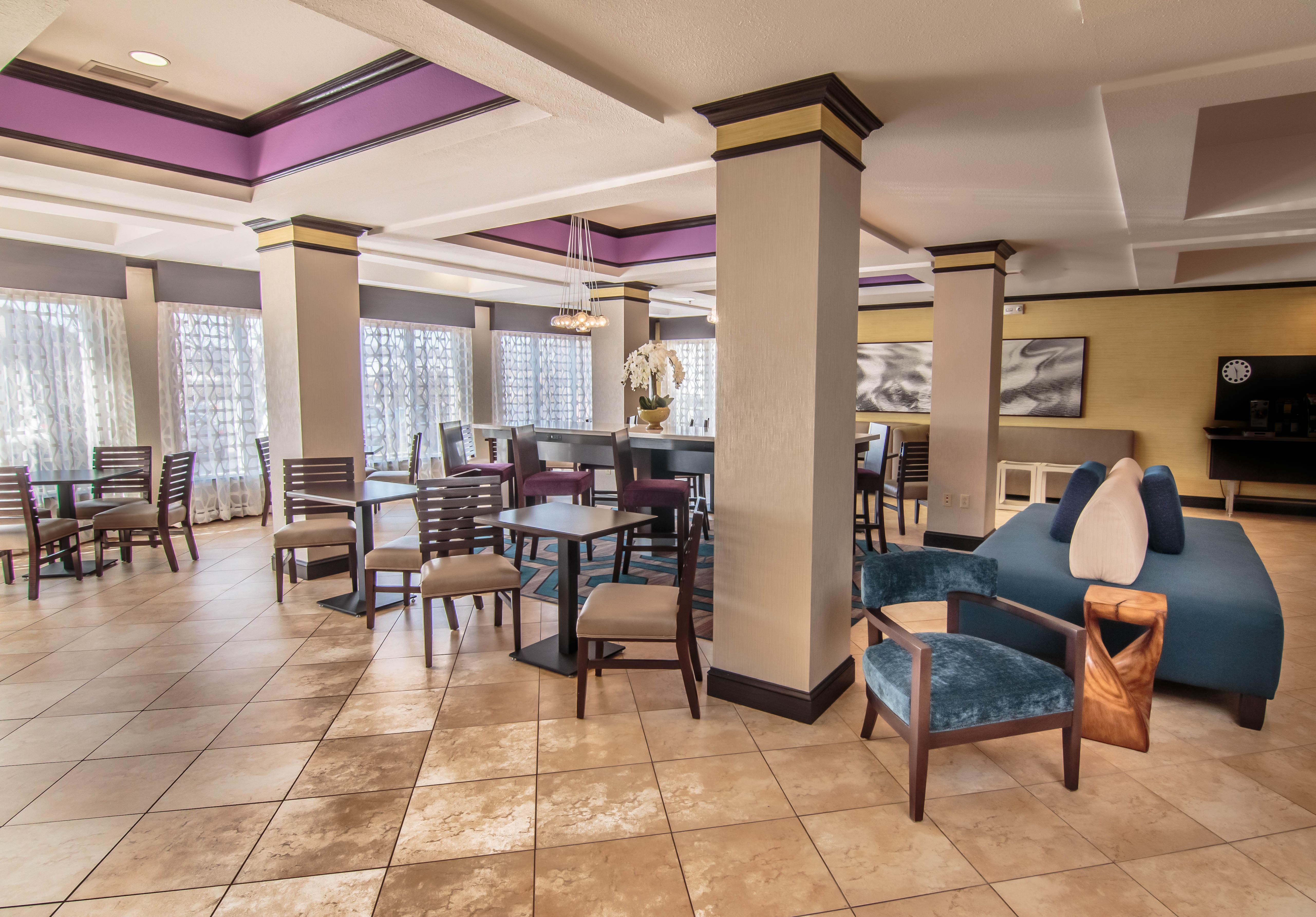 Holiday Inn Express Hotel & Suites Farmington, An Ihg Hotel Buitenkant foto