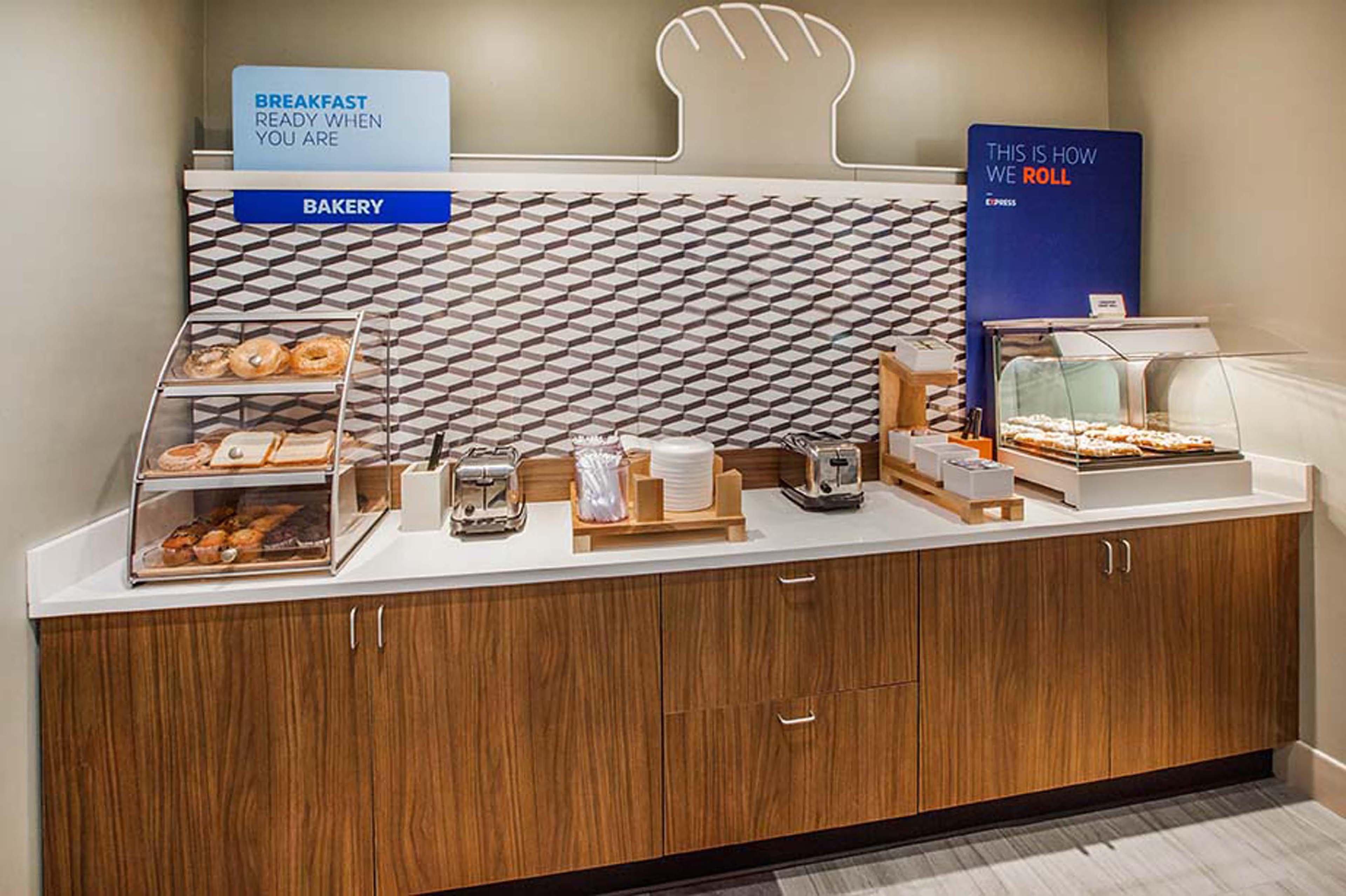 Holiday Inn Express Hotel & Suites Farmington, An Ihg Hotel Buitenkant foto