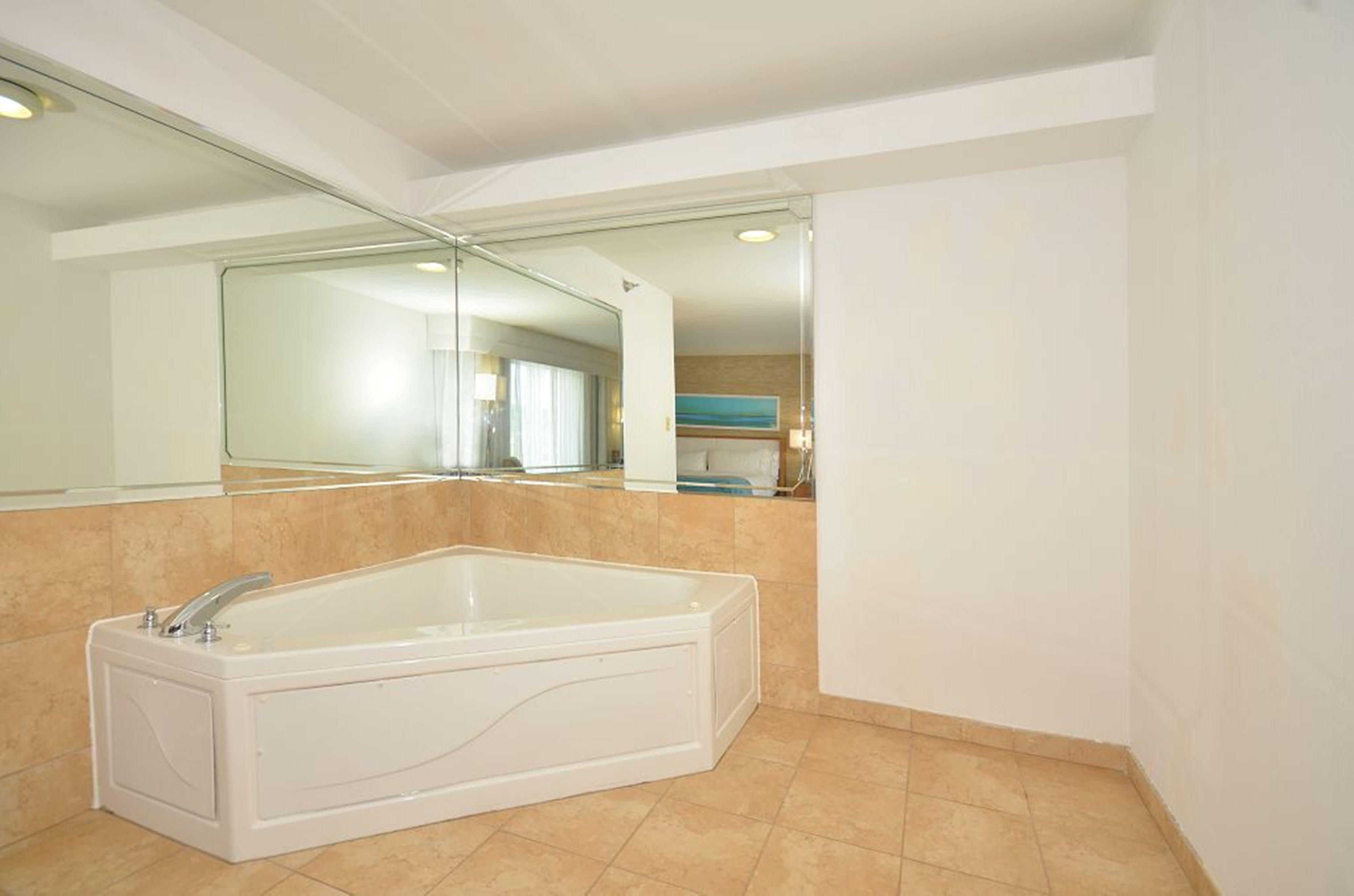 Holiday Inn Express Hotel & Suites Farmington, An Ihg Hotel Buitenkant foto