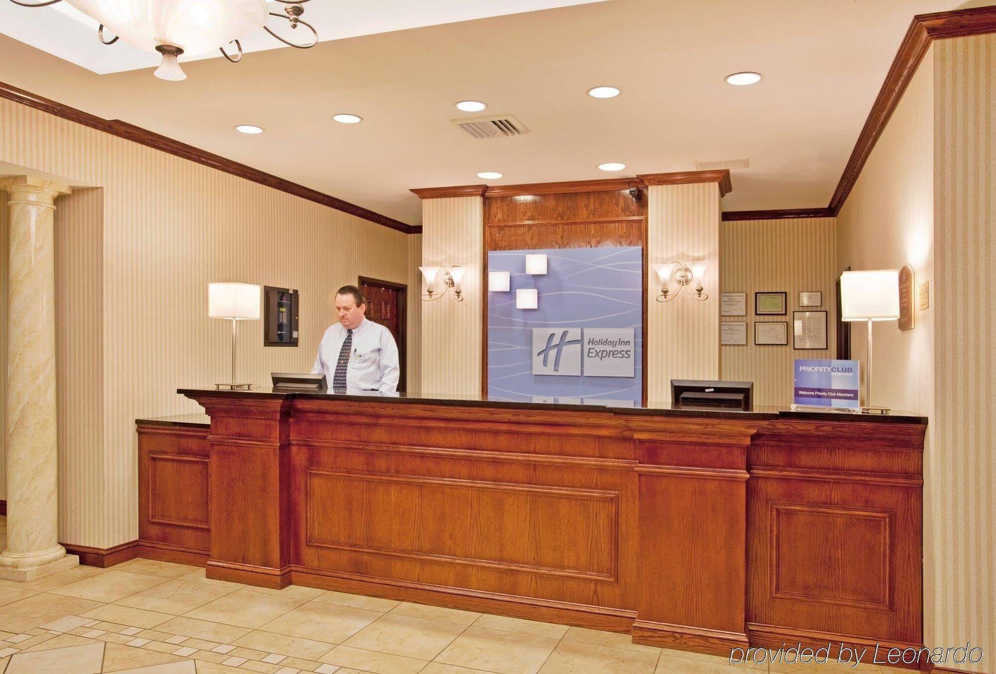 Holiday Inn Express Hotel & Suites Farmington, An Ihg Hotel Buitenkant foto