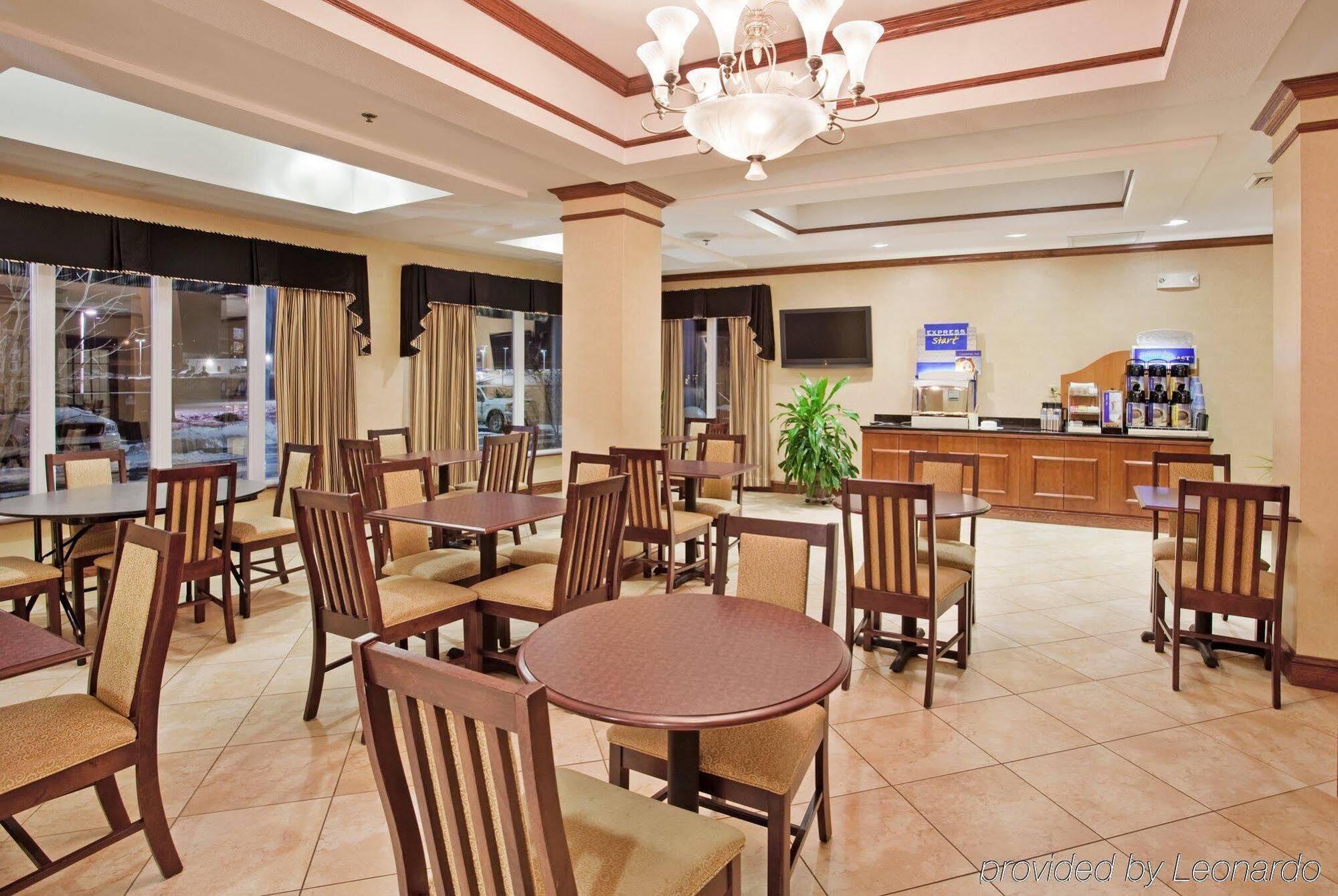 Holiday Inn Express Hotel & Suites Farmington, An Ihg Hotel Buitenkant foto